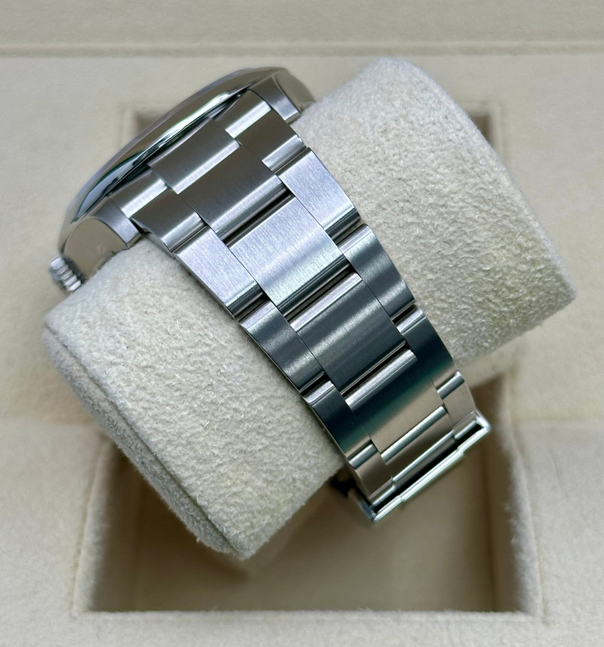 Unworn Rolex Oyster Perpetual 36 126000 with box and papers