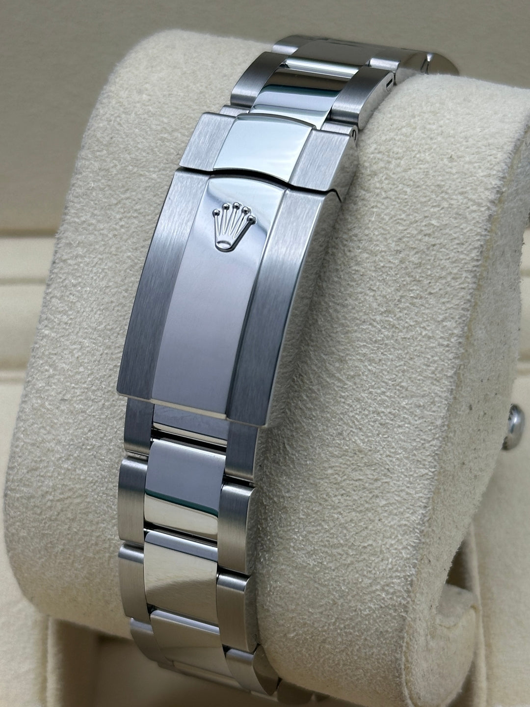 Rolex Datejust 41 126300 with sapphire crystal