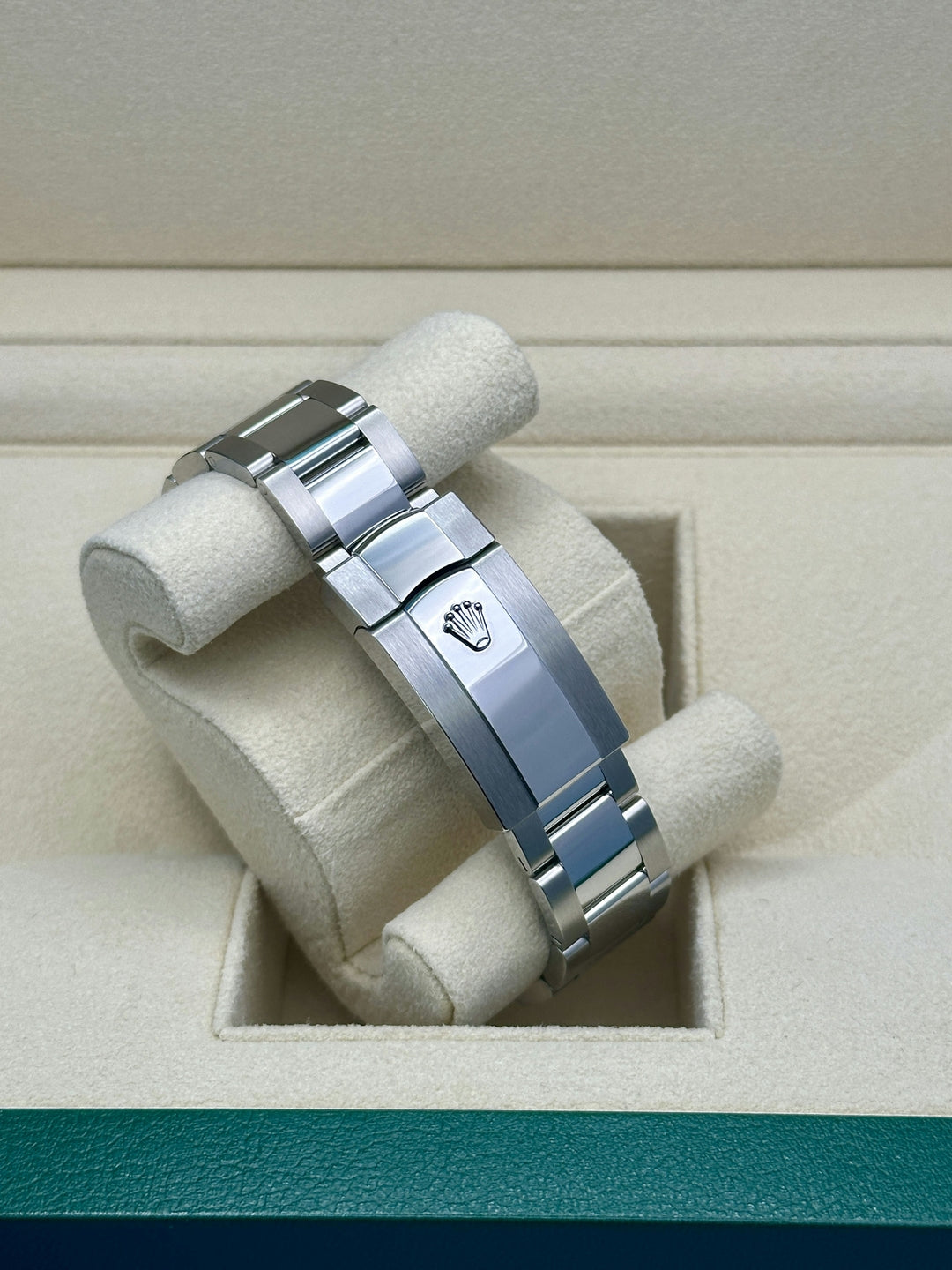 Rolex Datejust 41 126300, 100m water resistance