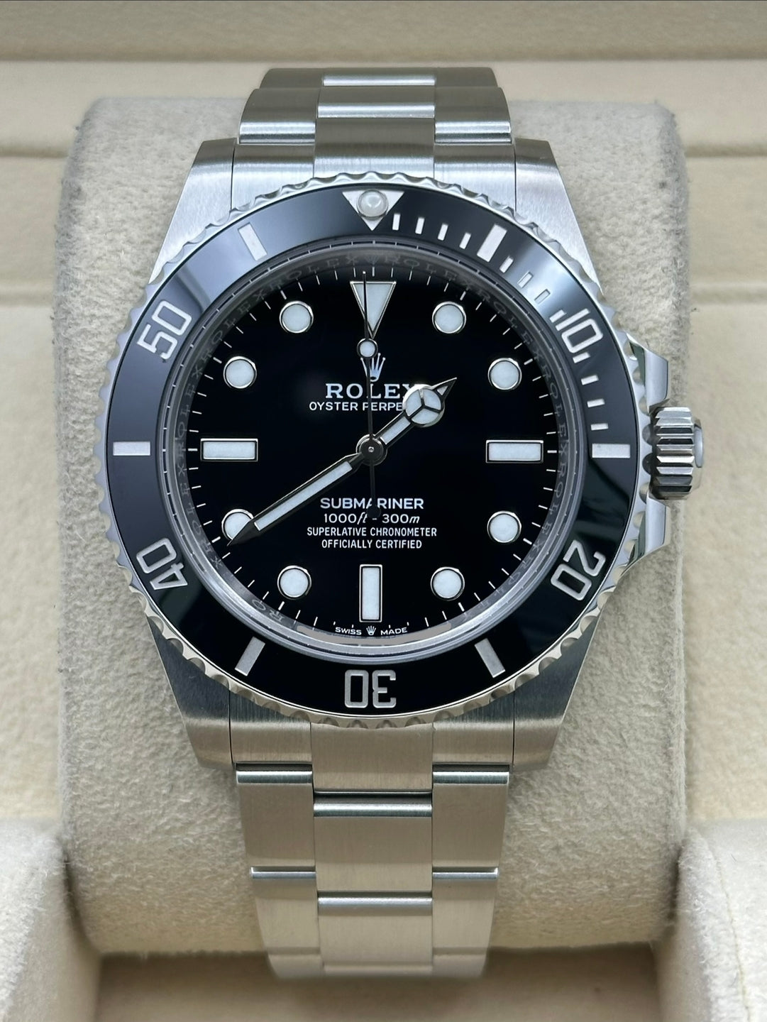 Rolex Submariner 124060, 2025, black dial, Oyster bracelet