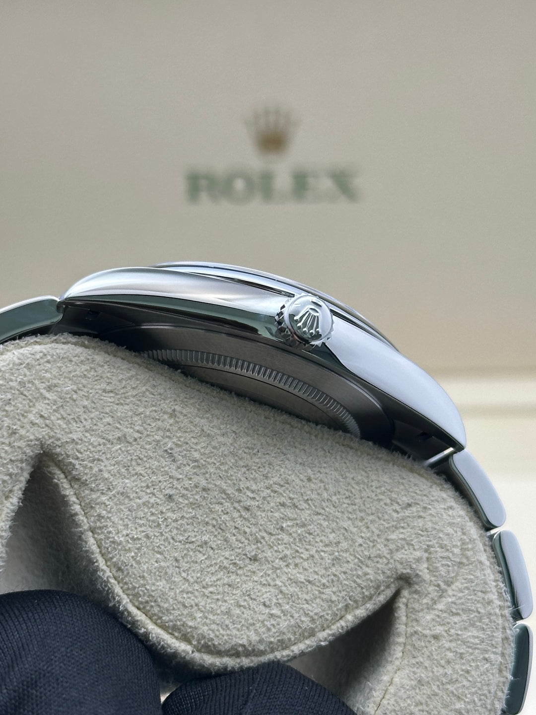 Rolex Oyster Perpetual 41 124300 green dial