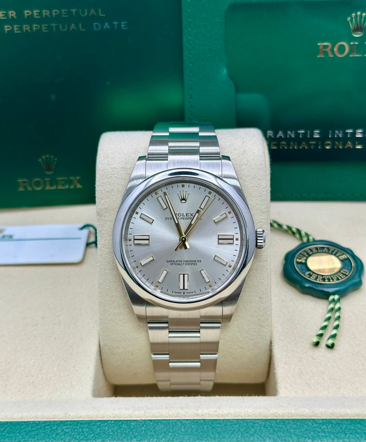 Rolex Oyster Perpetual 41 124300, 2025, silver dial, Oyster bracelet