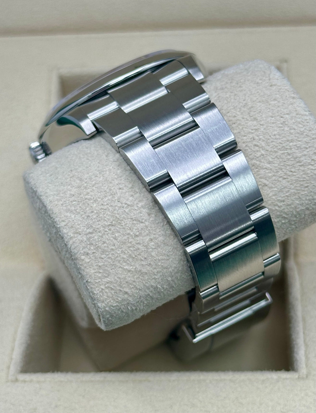 Like New Rolex Oyster Perpetual 36 126000 with box and papers
