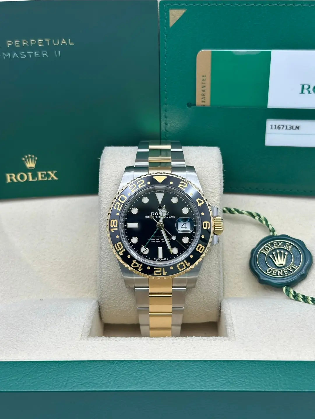 Rolex Steel Date GMT-Master II 40  - Black Bezel - Black Dial - Oyster Bracelet - 116713LN