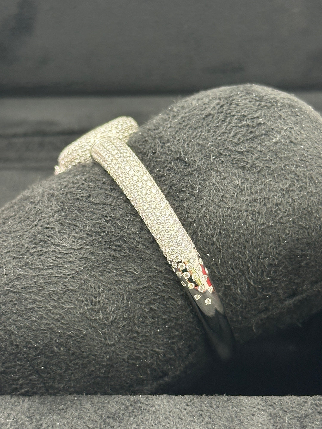 Cartier Baignoire HPI01854 with white dial and steel bracelet