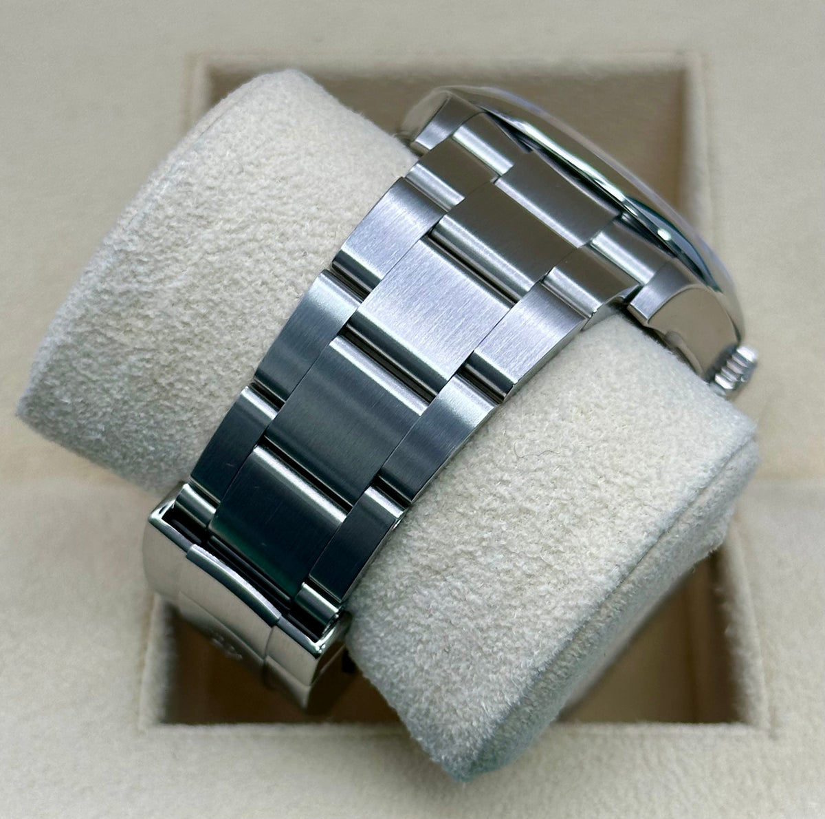 Rolex Oyster Perpetual 36 126000 candy pink dial
