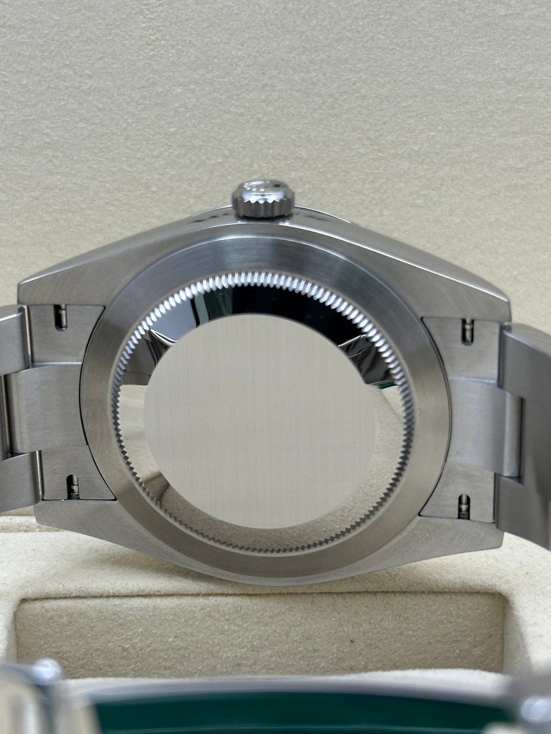 Rolex Oyster Perpetual 41 124300 on Oyster bracelet