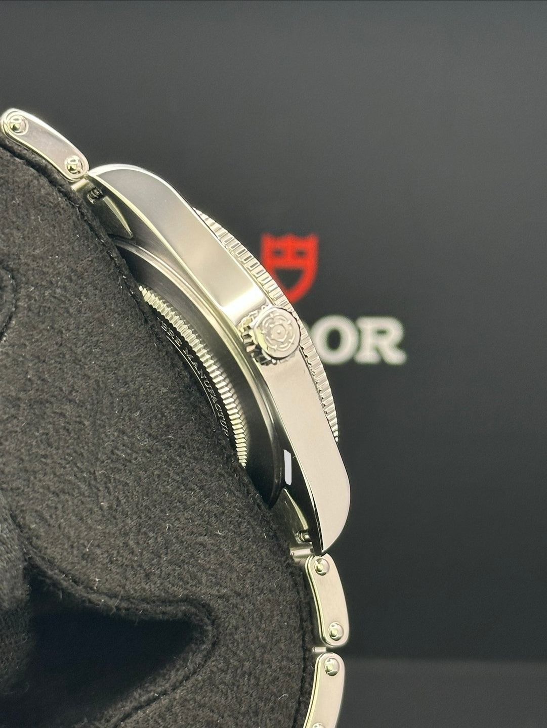 Tudor Black Bay 79000N on Oyster bracelet