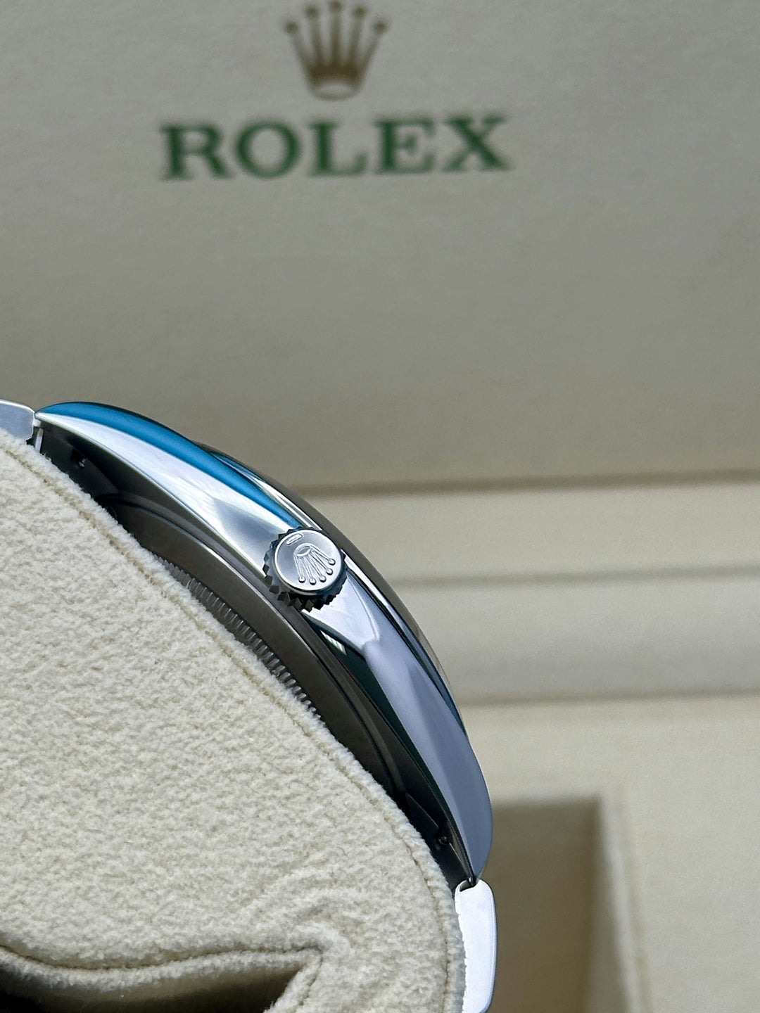 Rolex Datejust 41 126300 with smooth domed bezel