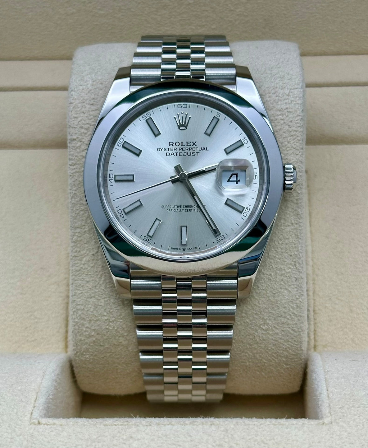 Rolex Datejust 41 126300 with 41mm Oystersteel case