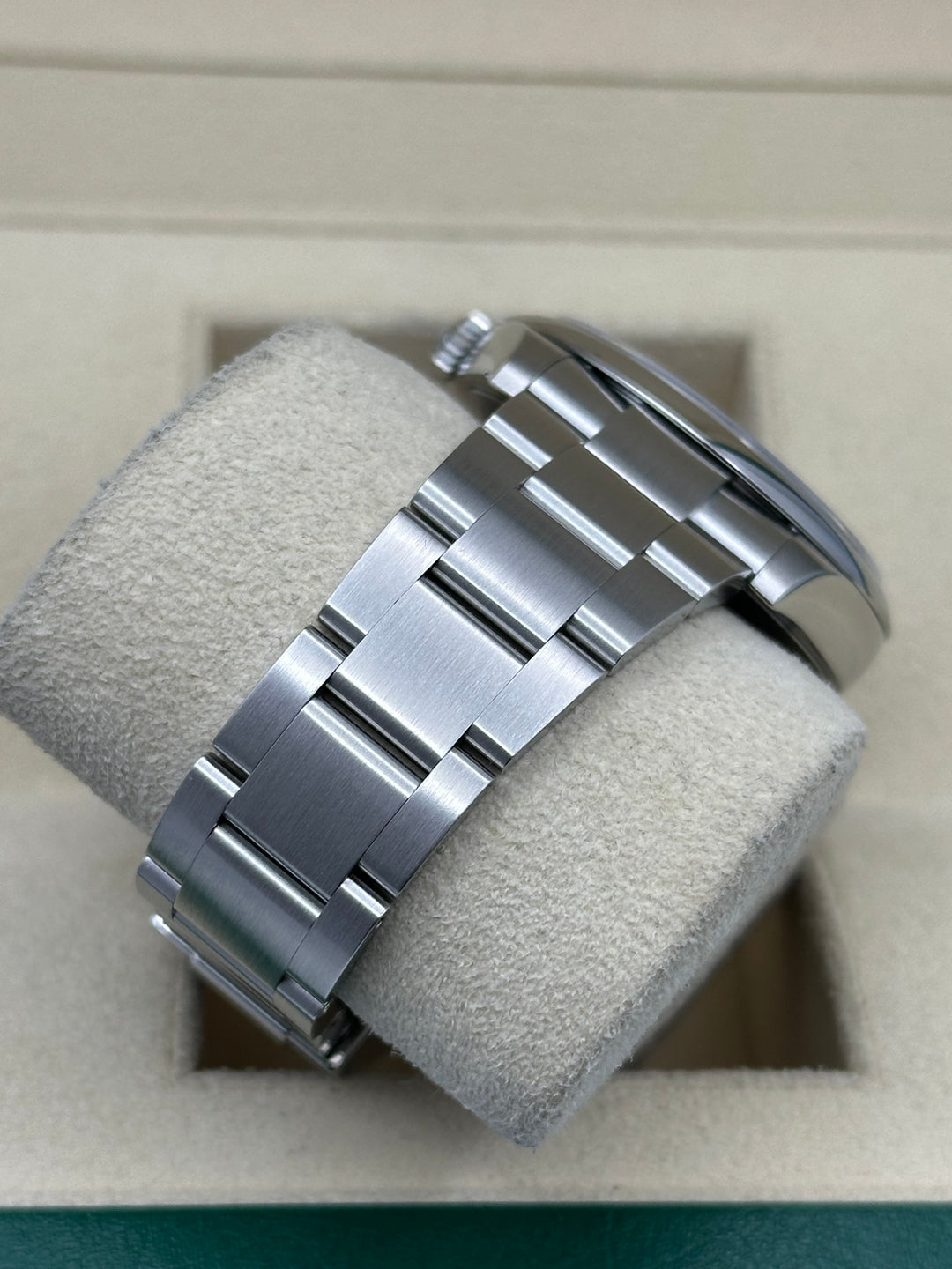 Rolex Oyster Perpetual 41 124300, Calibre 3230, 70-hour power reserve
