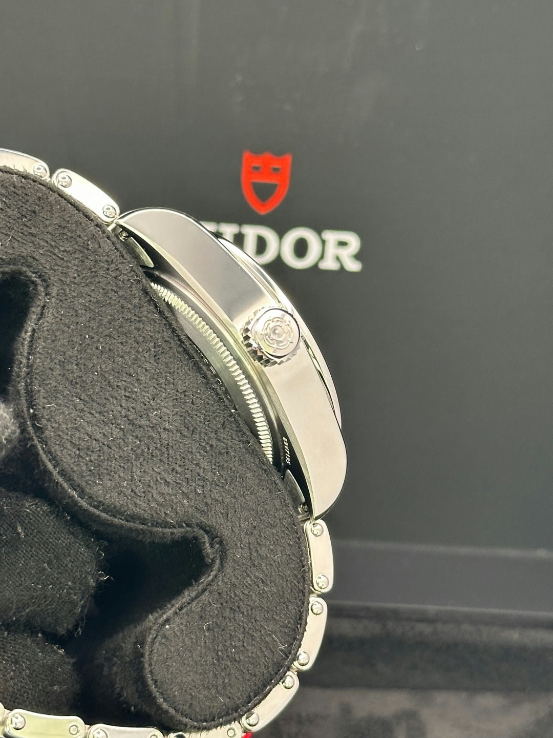 Tudor Black Bay 79470 white dial, view 4 of 8