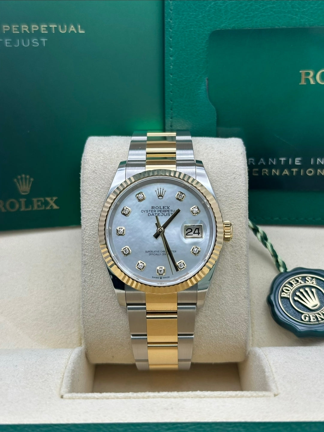 Rolex Datejust 36 126233, 2024, white mother-of-pearl diamond dial, Oyster bracelet