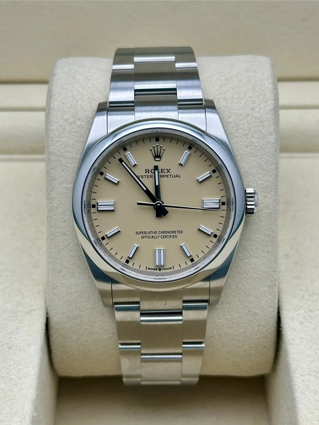Rolex Oyster Perpetual 36 126000, 2025, beige dial, Oyster bracelet