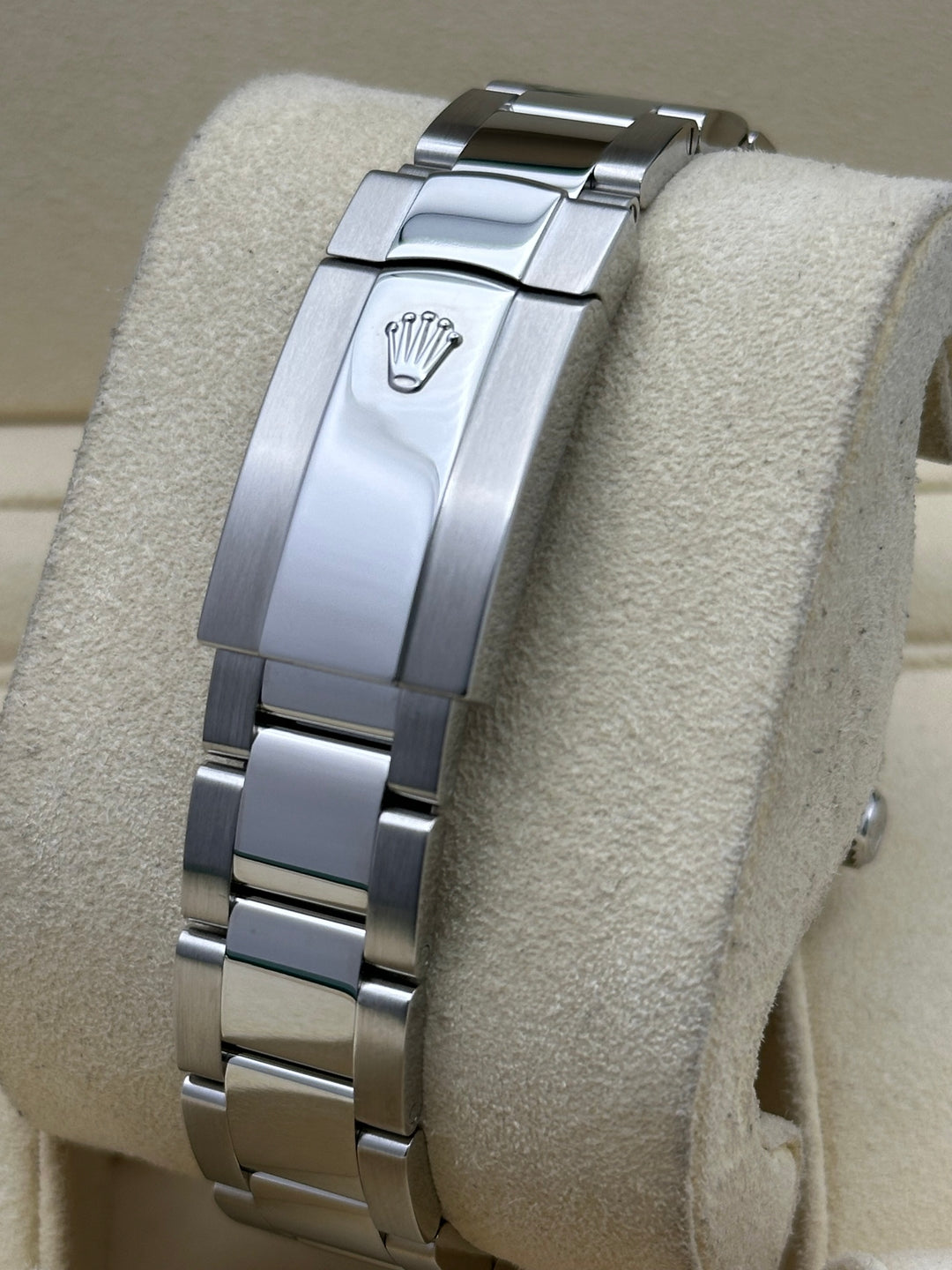 Rolex Datejust 41 126334, 100m water resistance