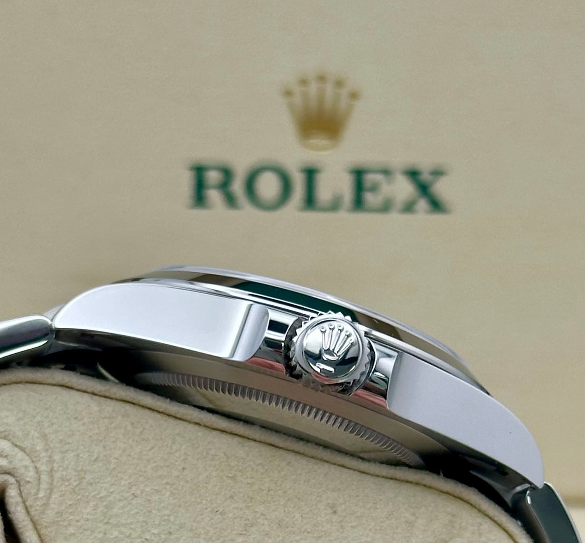 Rolex Air-King 126900, Calibre 3230, 70-hour power reserve