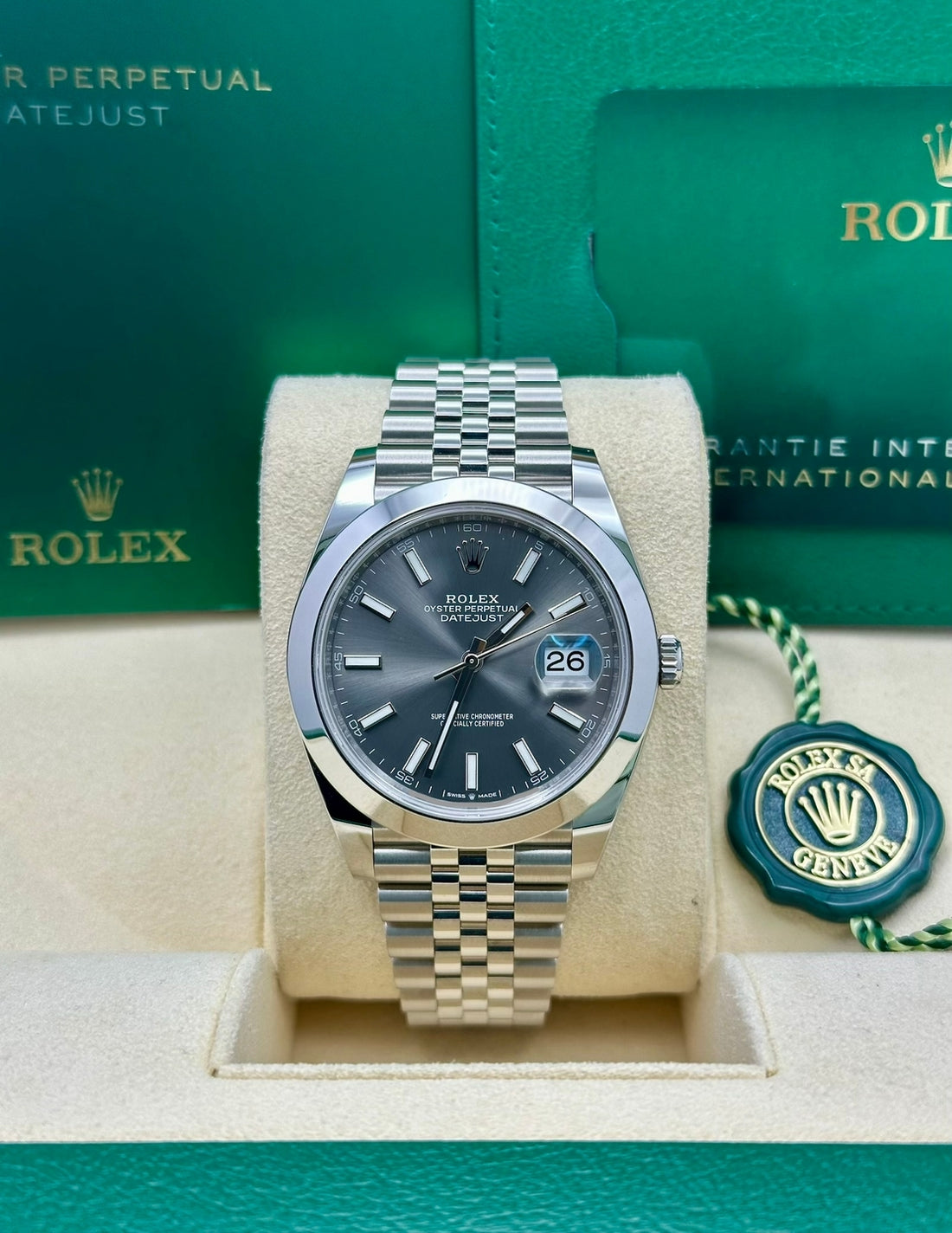 Rolex Steel Datejust 41  - Smooth Bezel - Dark Rhodium Index Dial - Jubilee Bracelet - 126300 dkrij