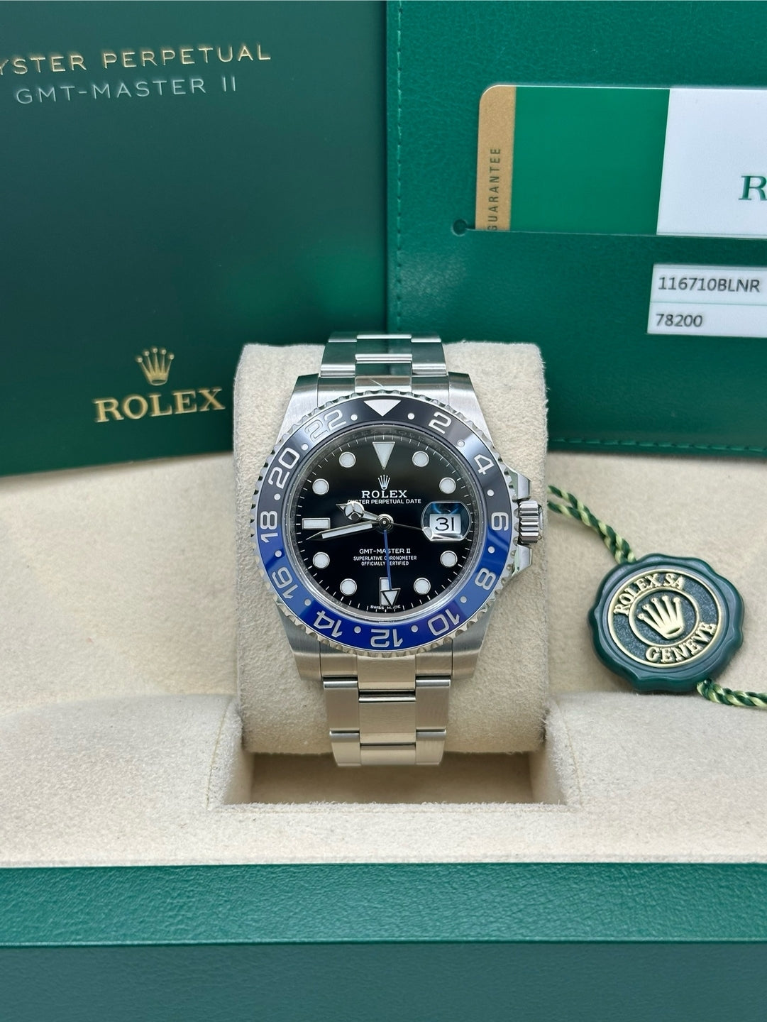 Rolex Steel GMT-Master II 40  - Black And Blue Batman Bezel - Black Dial - Oyster Bracelet - 116710BLNR