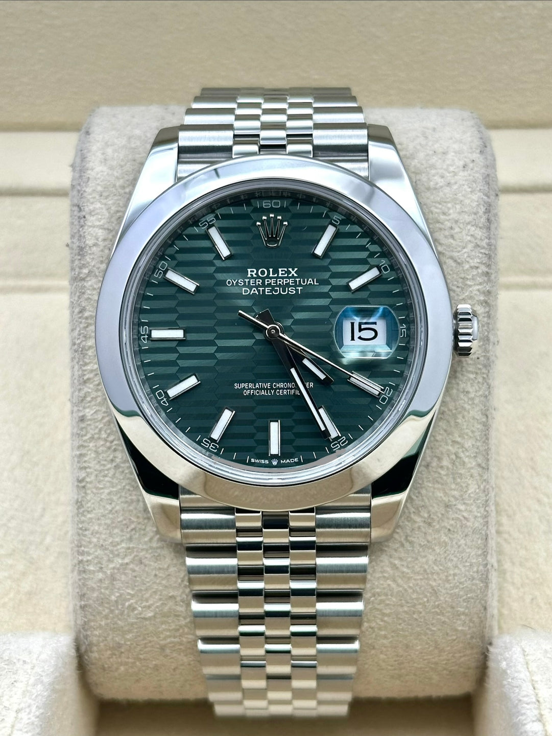 Rolex Datejust 41 126300, 2023, green motif dial, Jubilee bracelet