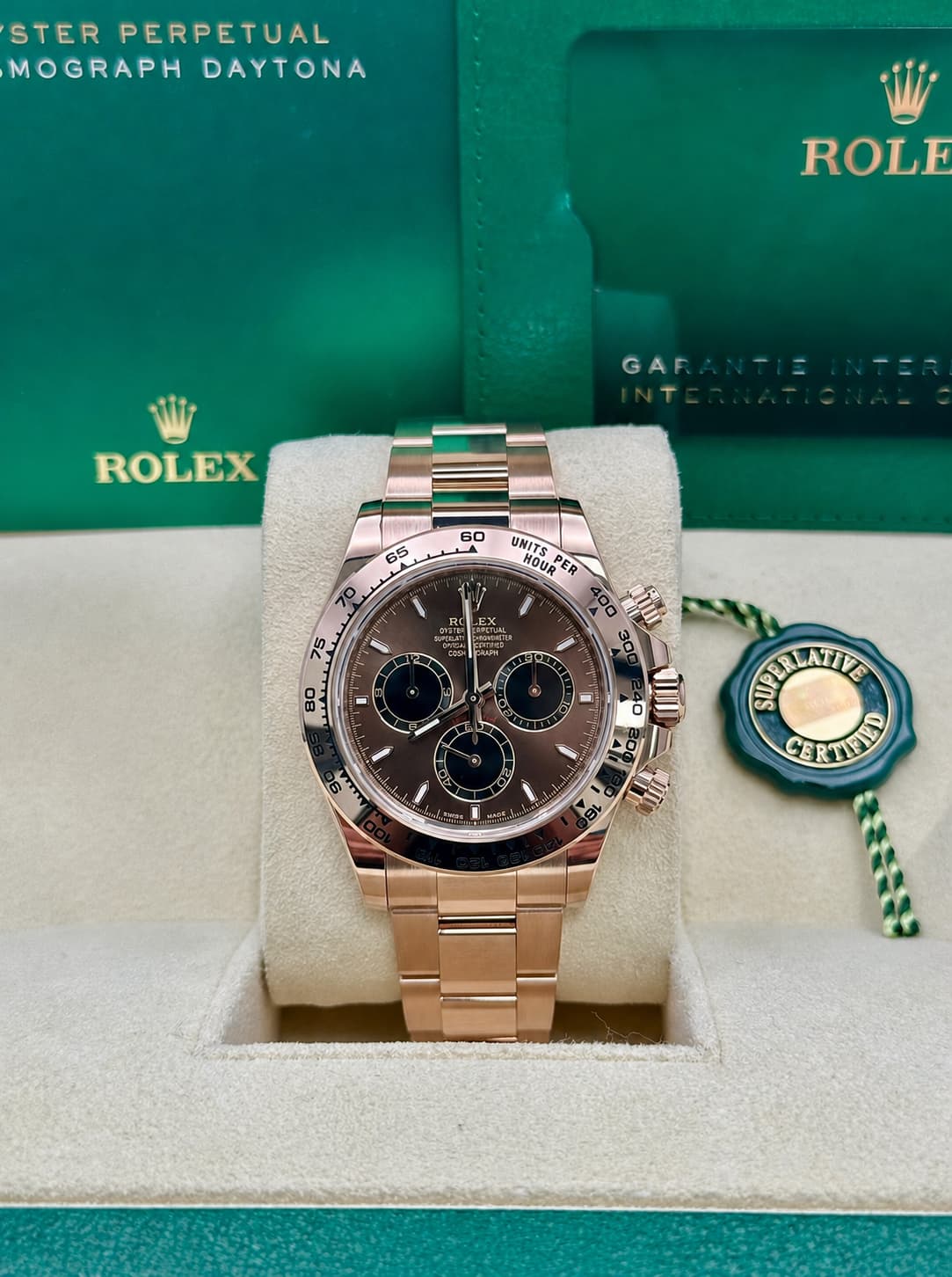 Rolex Everose Gold Cosmograph Daytona Watch - Fixed Bezel - Chocolate Dial Oyster - 126505