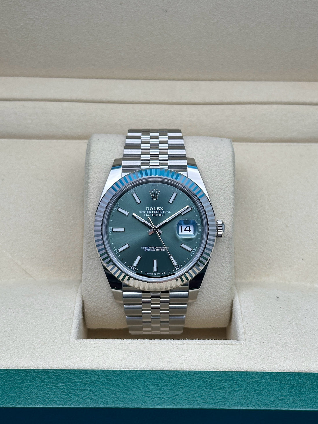 Rolex Datejust 41 126334, 2024, mint green index dial, Jubilee bracelet