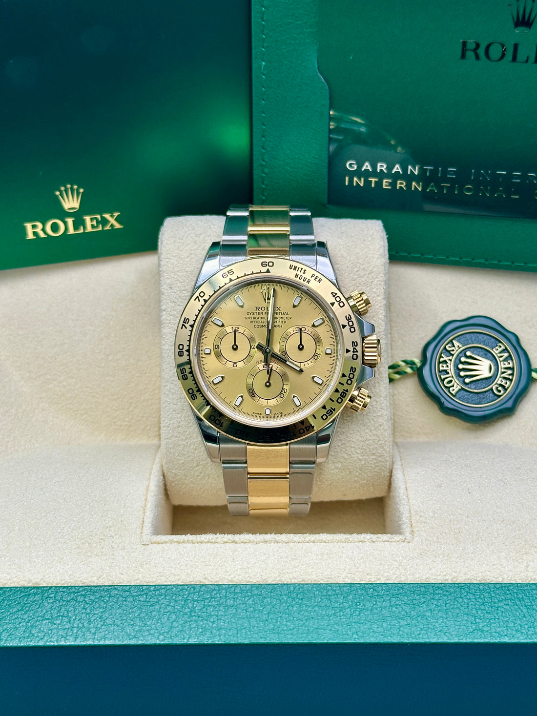 Rolex Yellow Gold Cosmograph Daytona 40 Watch - Champagne Index Dial - 116508 chi