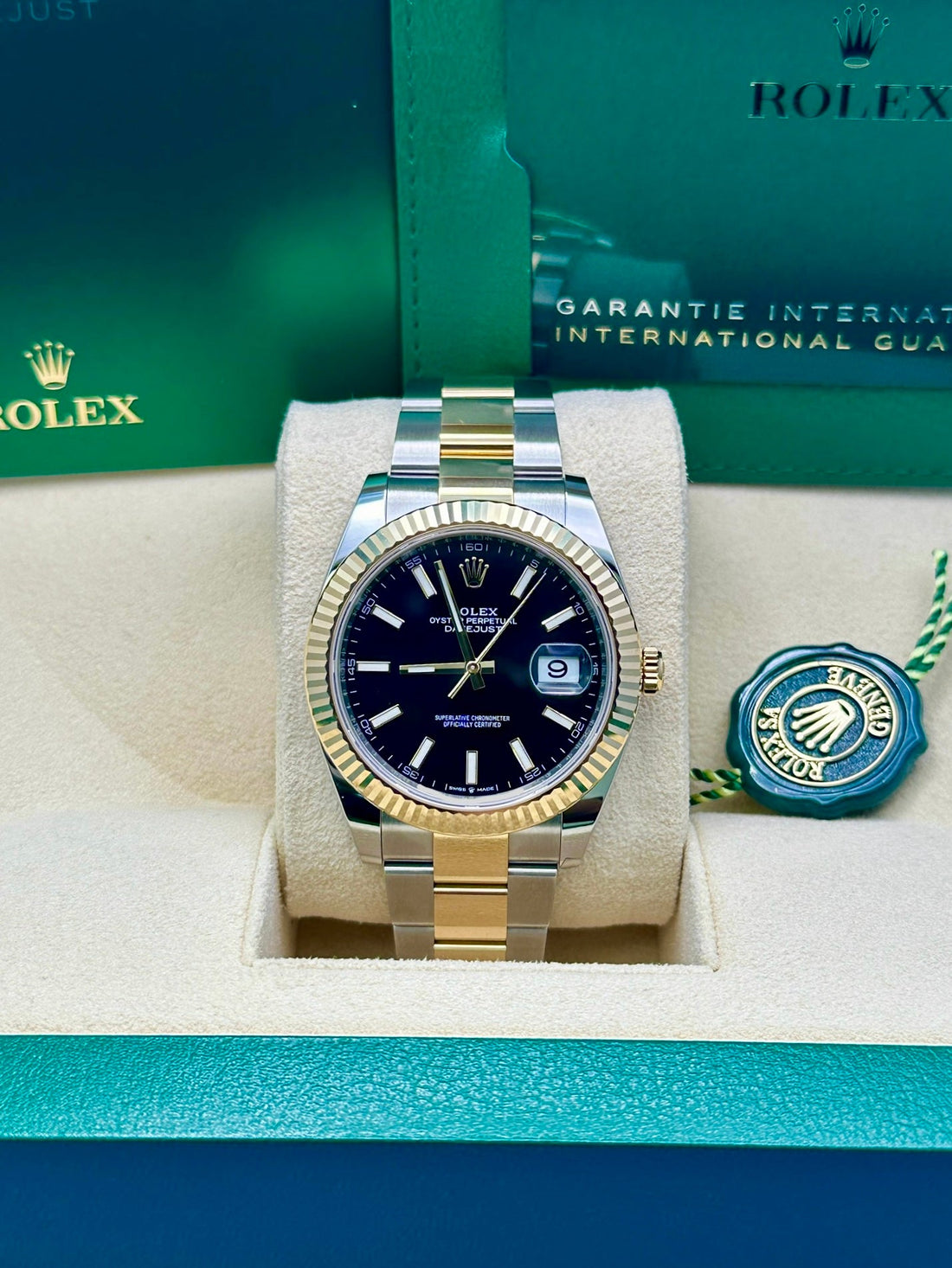 Rolex Steel and Yellow Gold Rolesor Datejust 41 Watch - Fluted Bezel - Black Index Dial - Oyster Bracelet - 126333 bkio