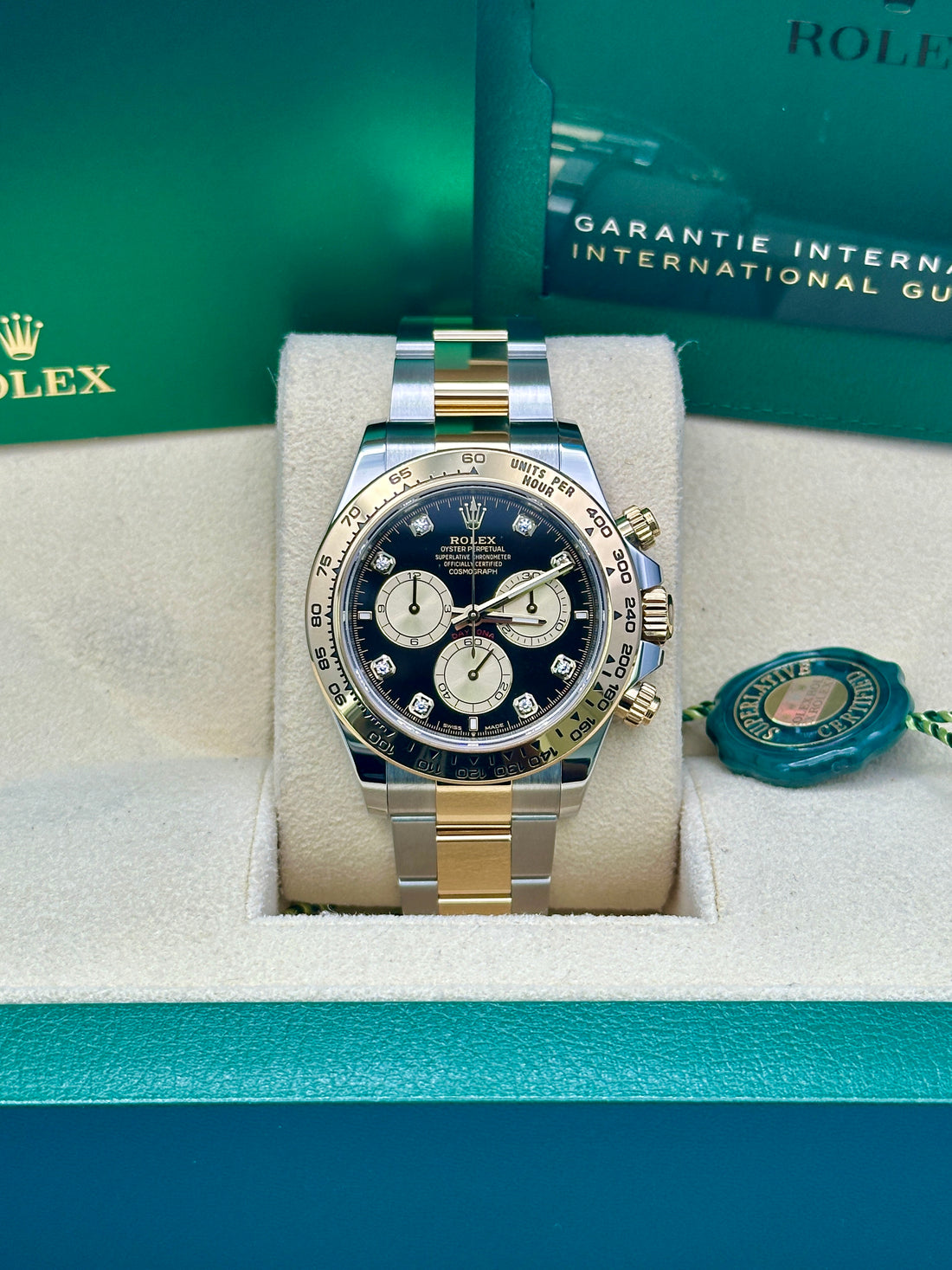 Rolex Yellow Rolesor Cosmograph Daytona Watch - Fixed Bezel - Black And Golden Diamond Dial - Oyster Bracelet - 126503 bkchdo