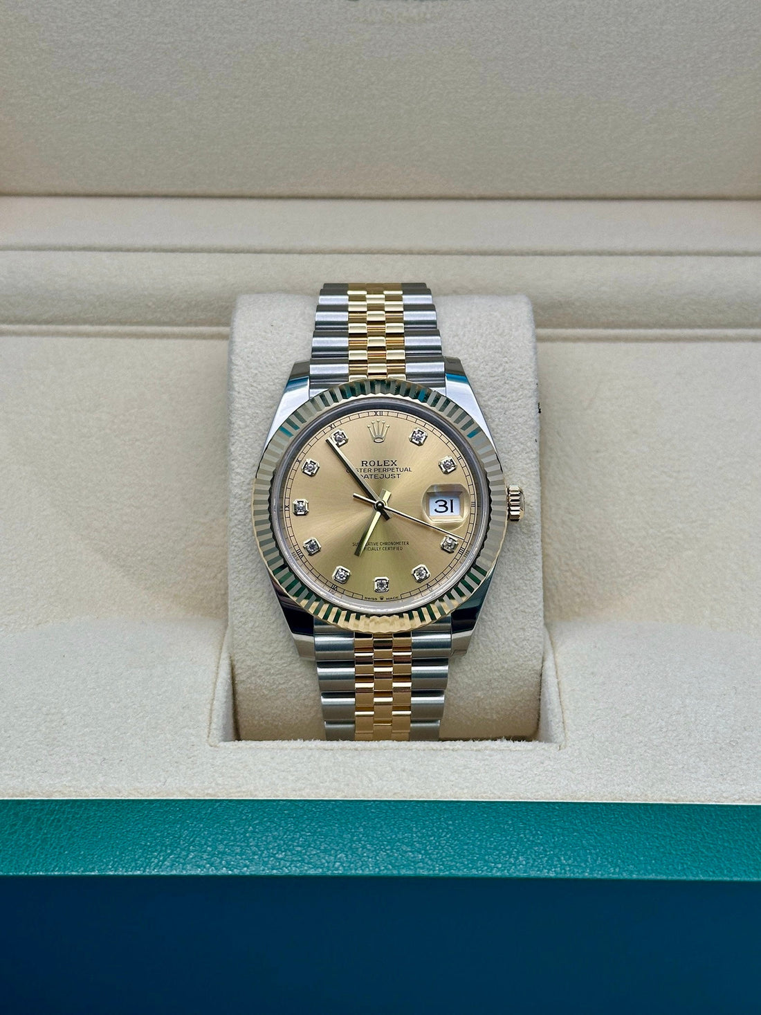Rolex Datejust 41 126333, 2024, champagne diamond dial, Jubilee bracelet