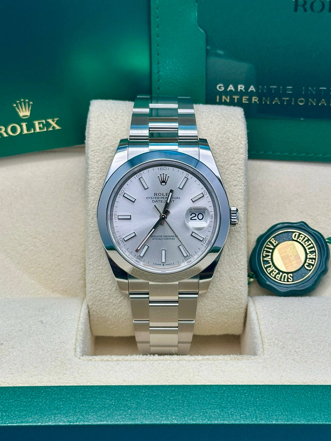 Rolex Steel Datejust 41 Watch - Smooth Bezel - Silver Index Dial - Oyster Bracelet - 126300 sio