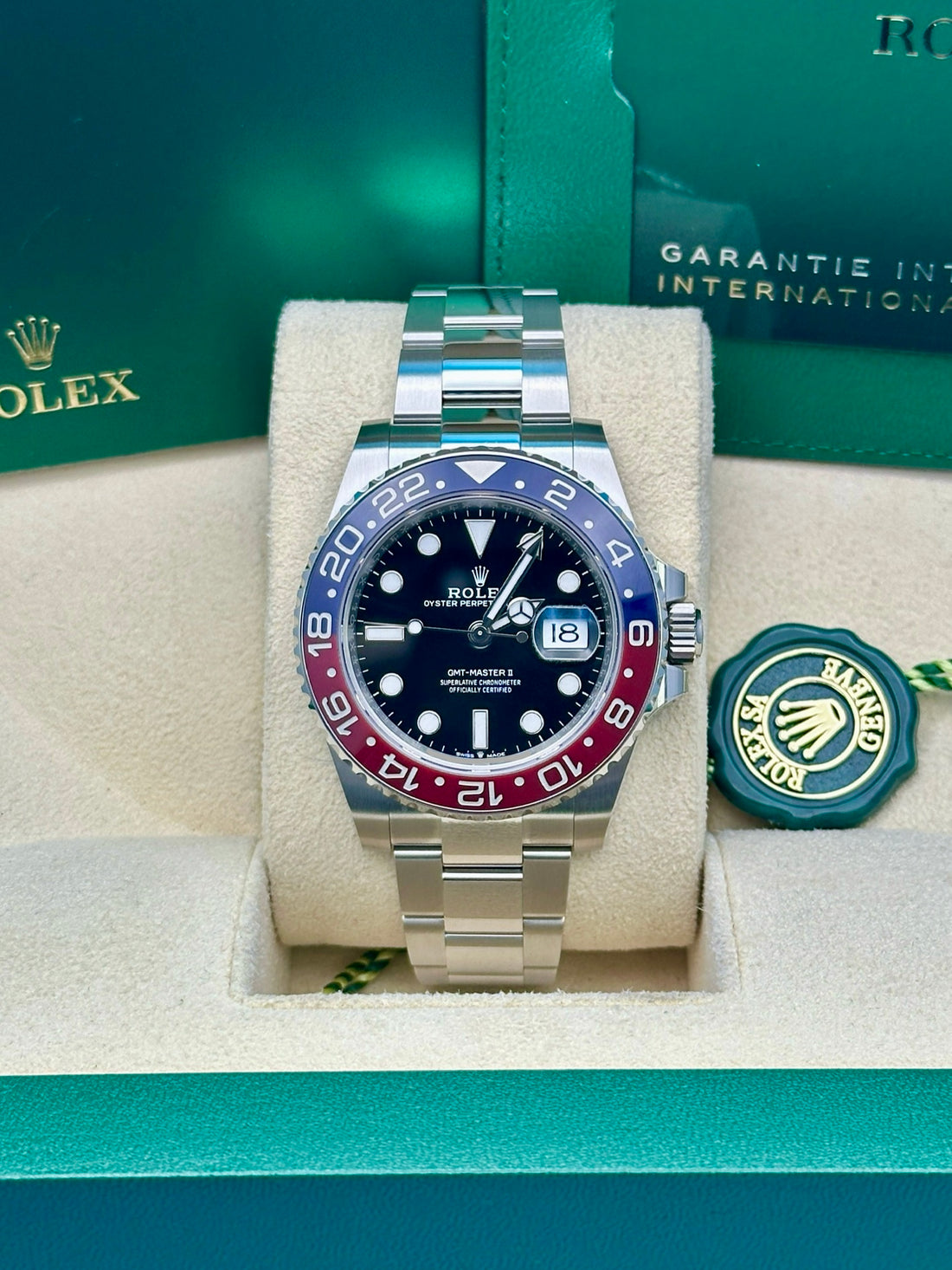 Rolex Steel GMT-Master II 40 Watch - Blue And Red Pepsi Bezel - Black Dial - Oyster Bracelet - 126710BLRO o