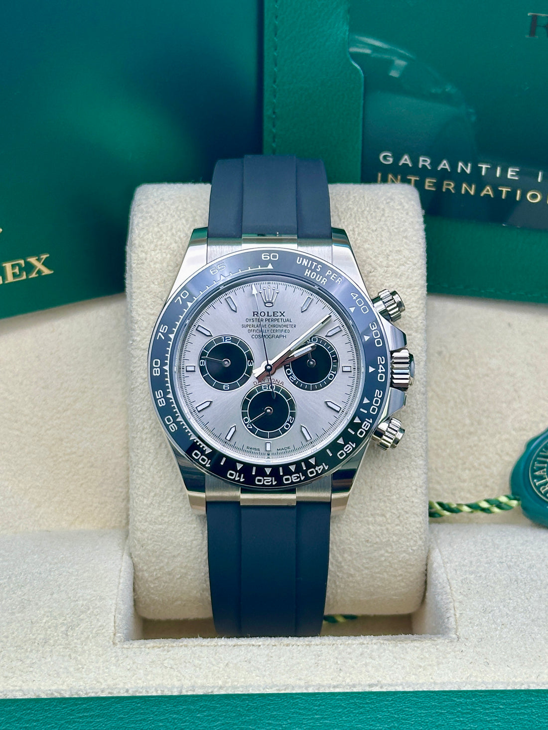 Rolex White Gold Cosmograph Daytona Watch - Black Cerachrom Bezel - Steel And Black Index Dial - Oysterflex Strap - 126519ln stbkiof