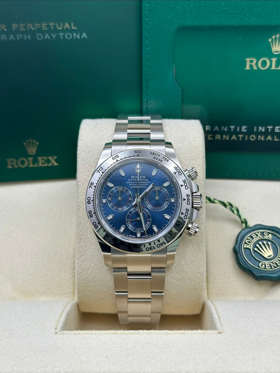 Rolex White Gold  Daytona 40  - Blue Index Dial - 116509 bli