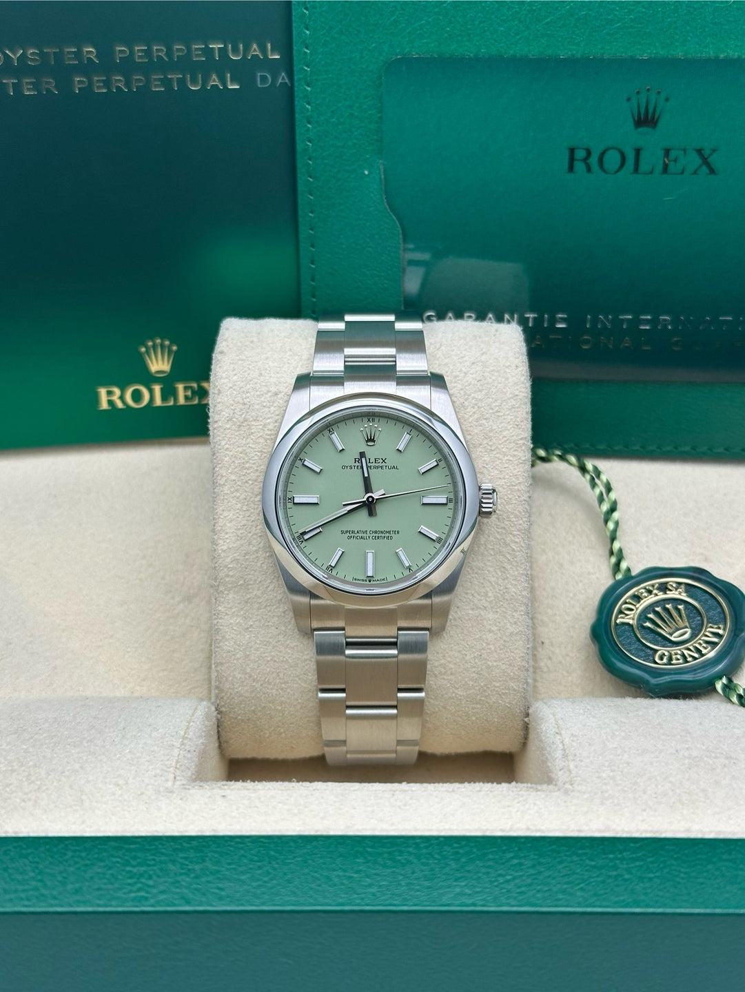 Rolex Oyster Perpetual 34 Pistachio Green Dial Oyster Bracelet - 124200 - 2025