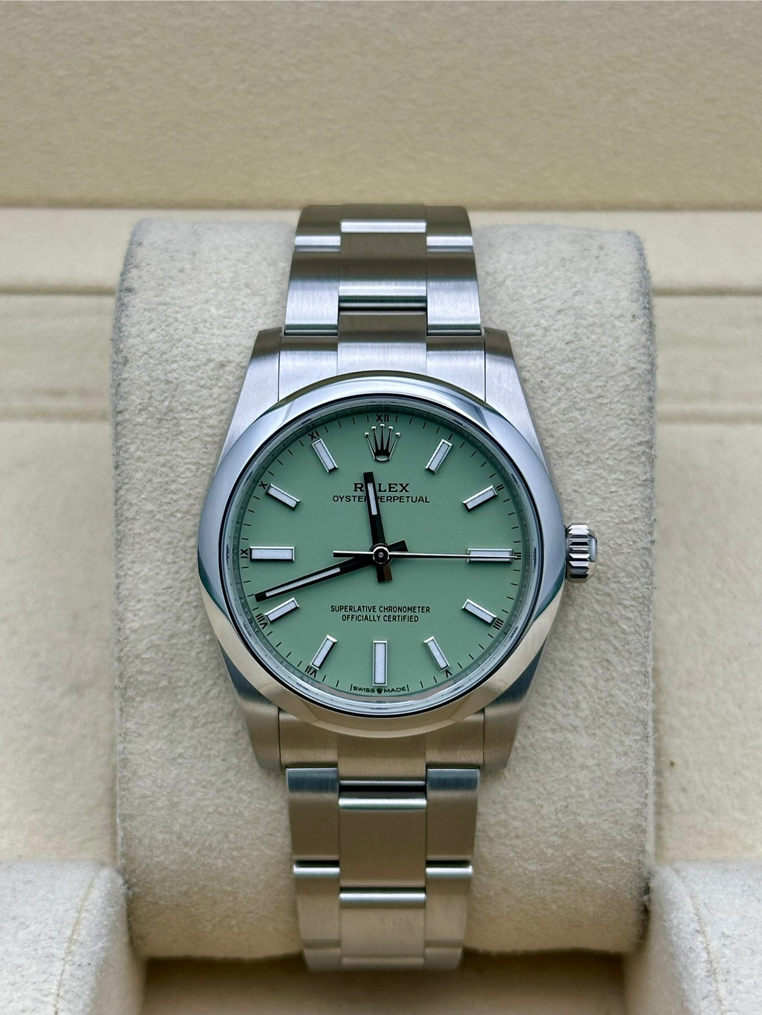 Rolex Oyster Perpetual 34 124200, 2025, green dial, Oyster bracelet