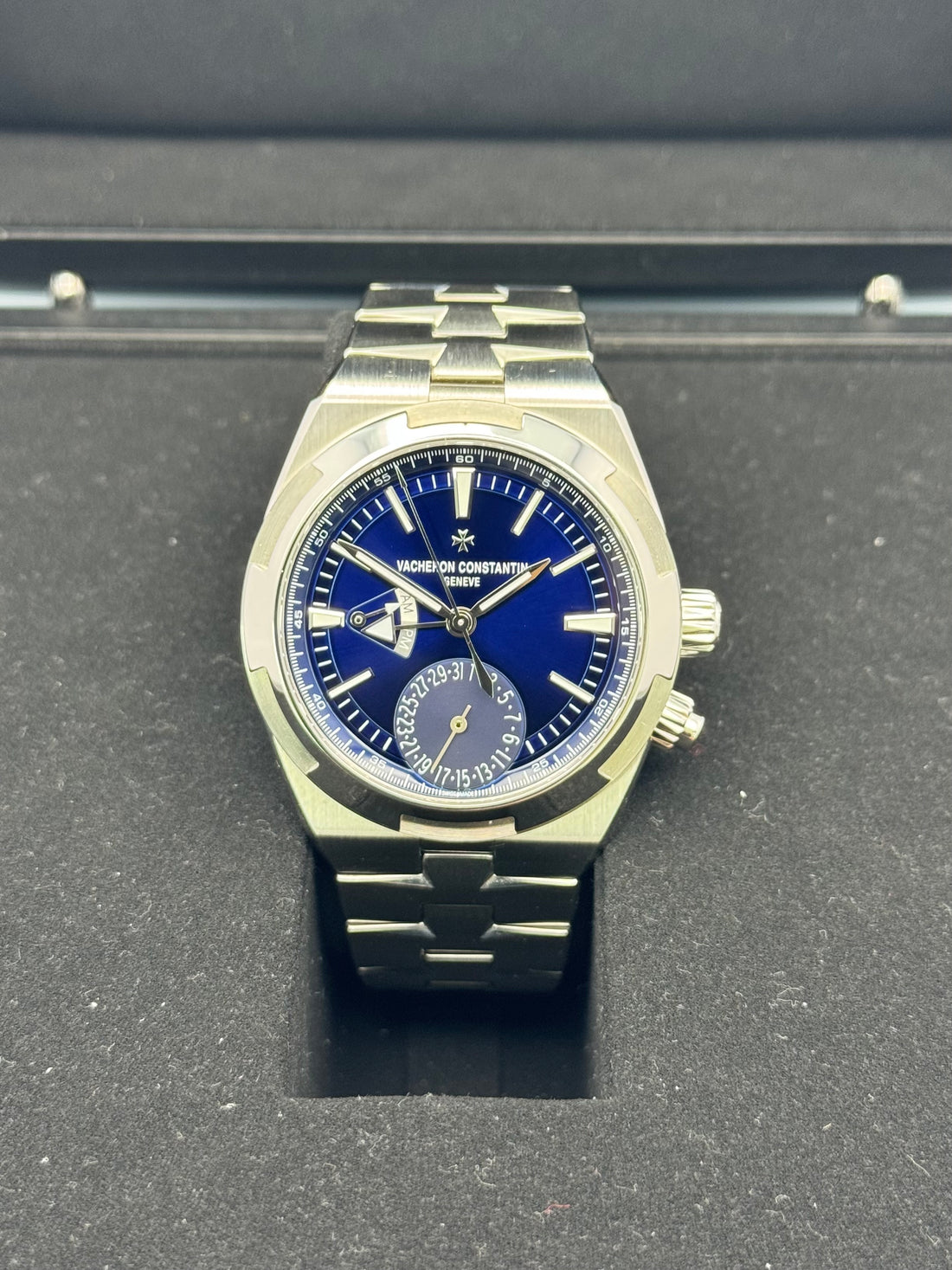 Vacheron Constantin Overseas 7900V Blue Dial