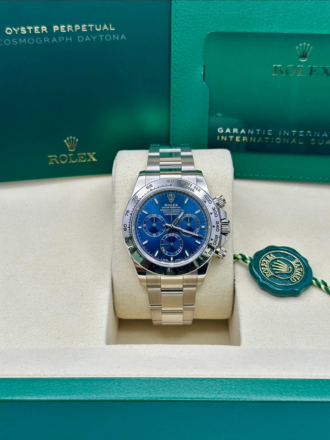 Rolex White Gold  Daytona  - Fixed Bezel - Blue Index Dial - Oyster Bracelet - 126509