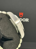 Tudor Black Bay 79360N, 100m water resistance