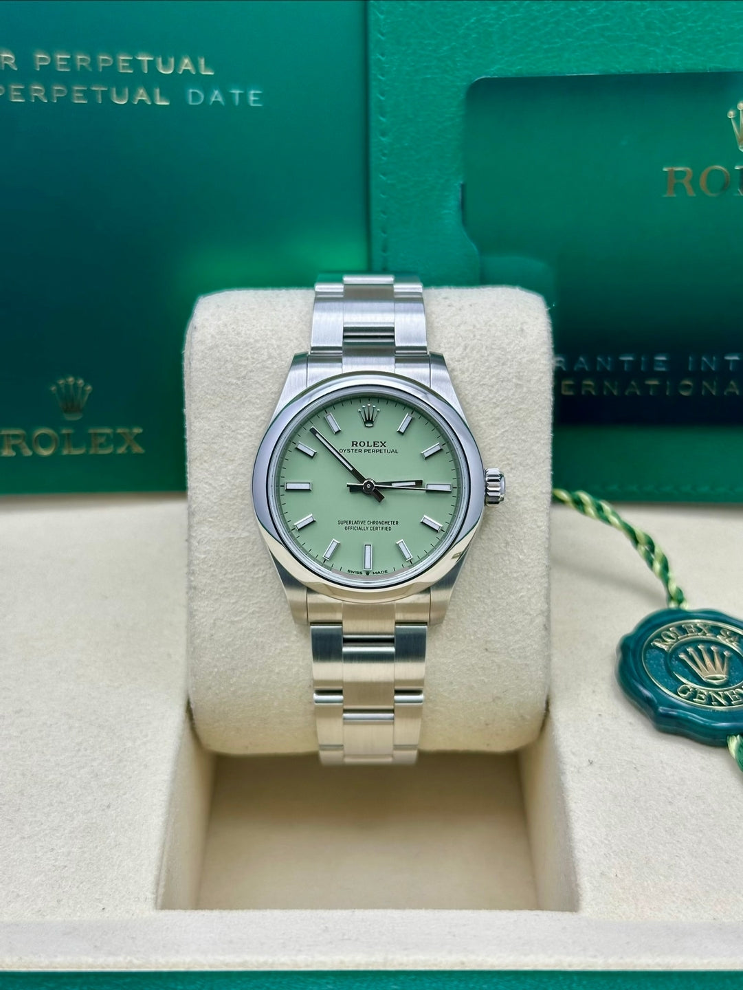 Rolex Oyster Perpetual 31 Pistachio Dial Oyster Bracelet - 277200 - 2025