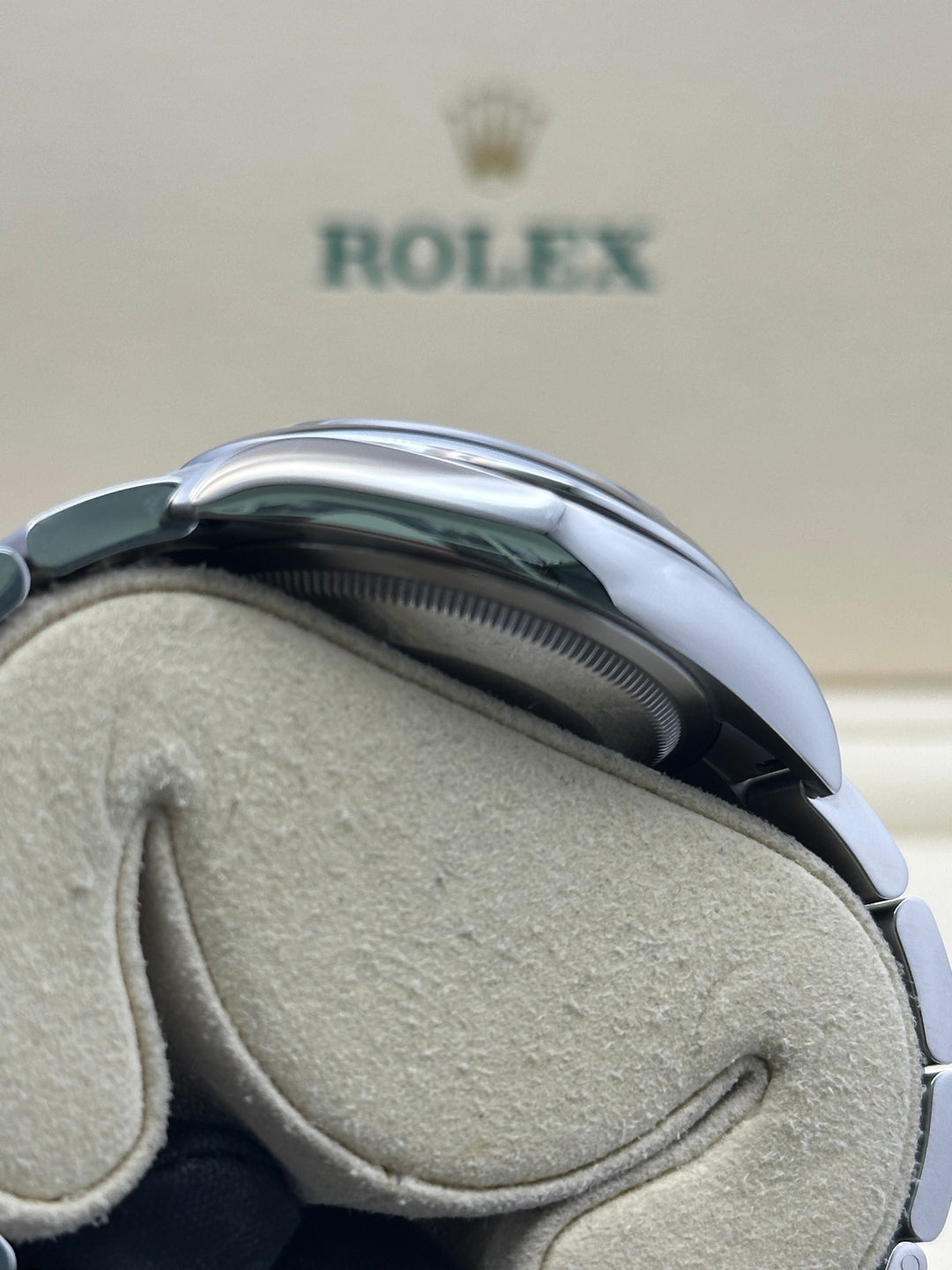 Rolex Oyster Perpetual 36 126000 with smooth bezel