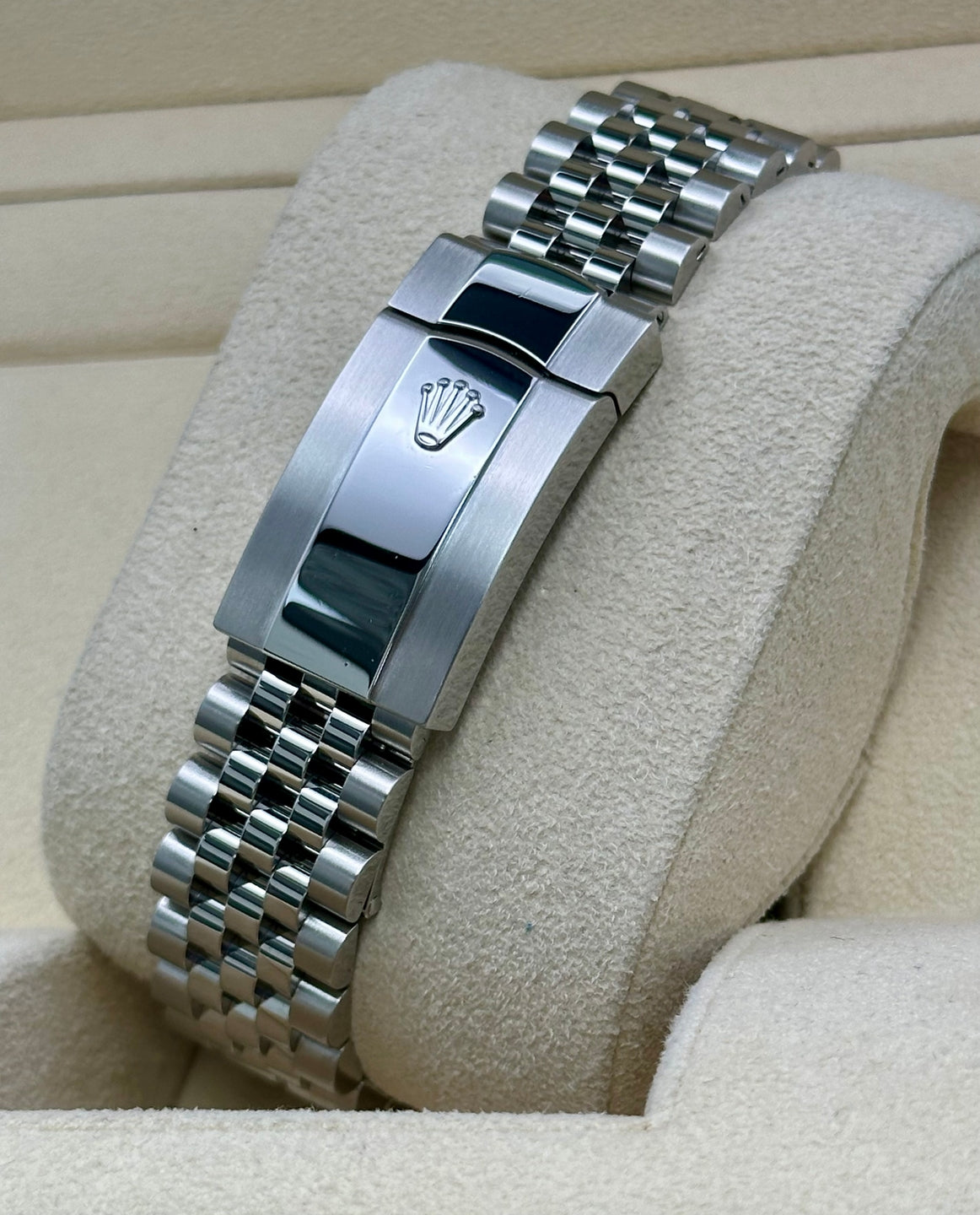 Rolex Datejust 41 126300 on Jubilee bracelet