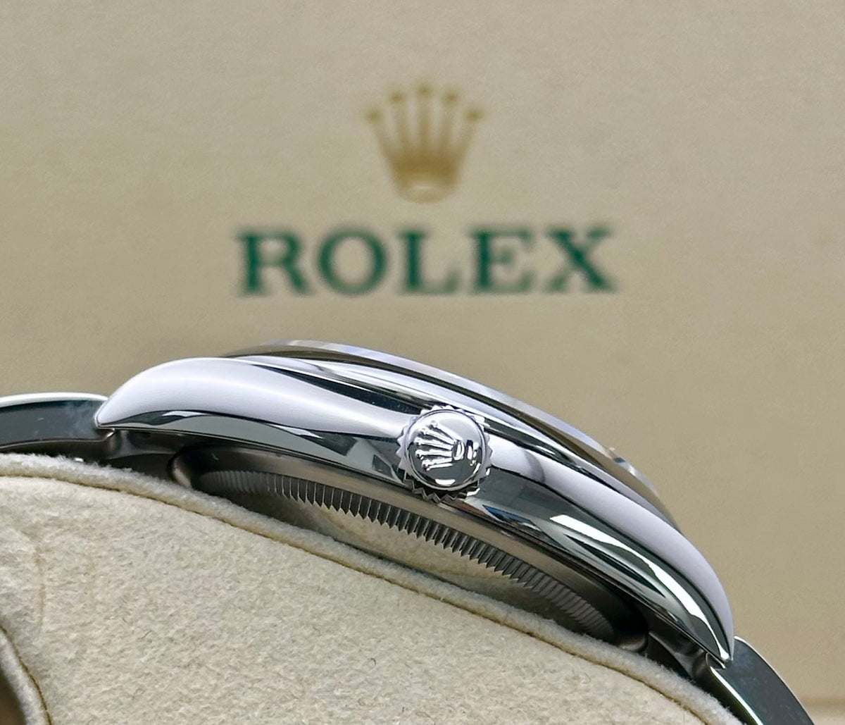 Rolex Oyster Perpetual 36 126000, Calibre 3230, 70-hour power reserve