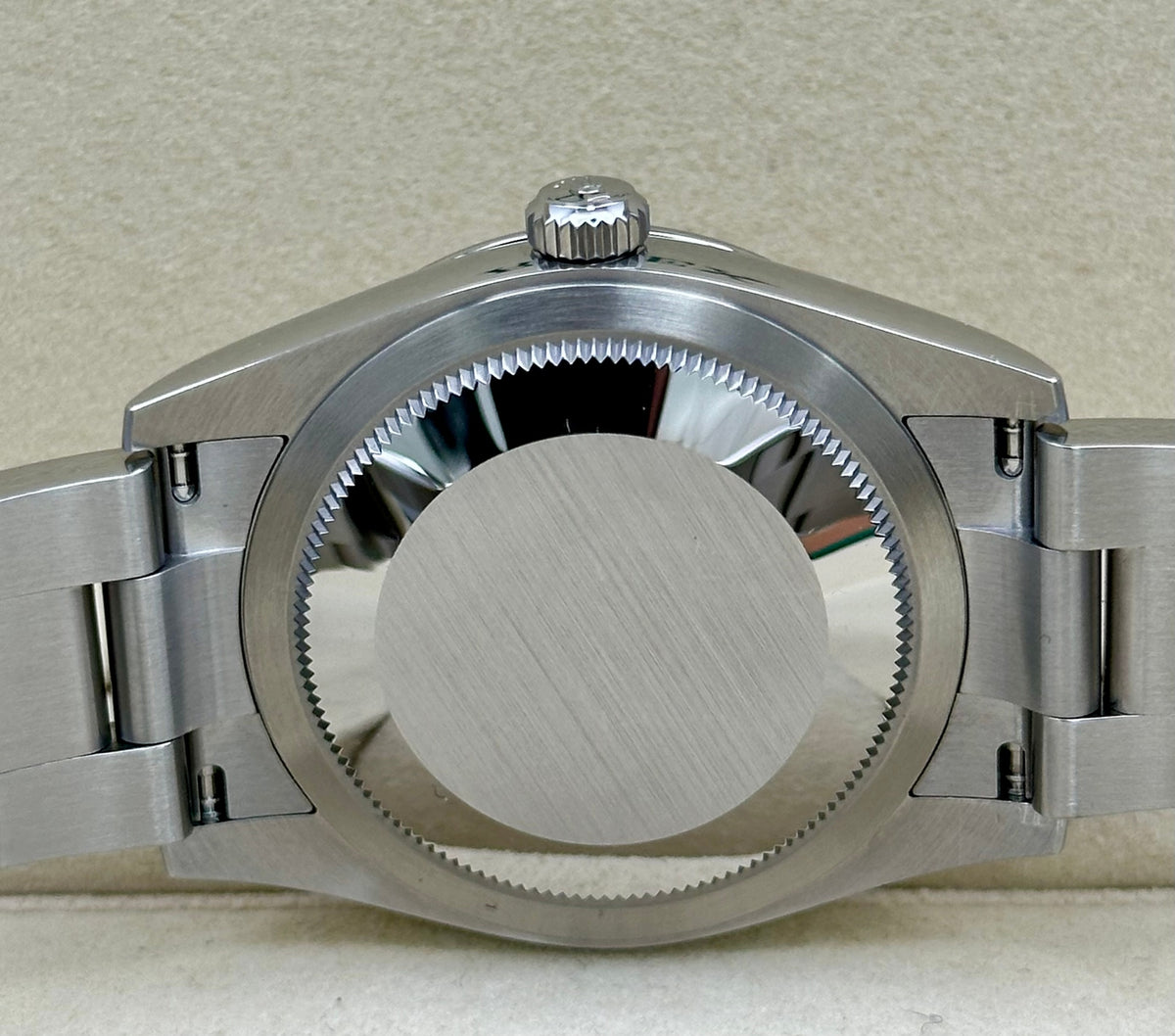 Rolex Oyster Perpetual 34 124200 on Oyster bracelet