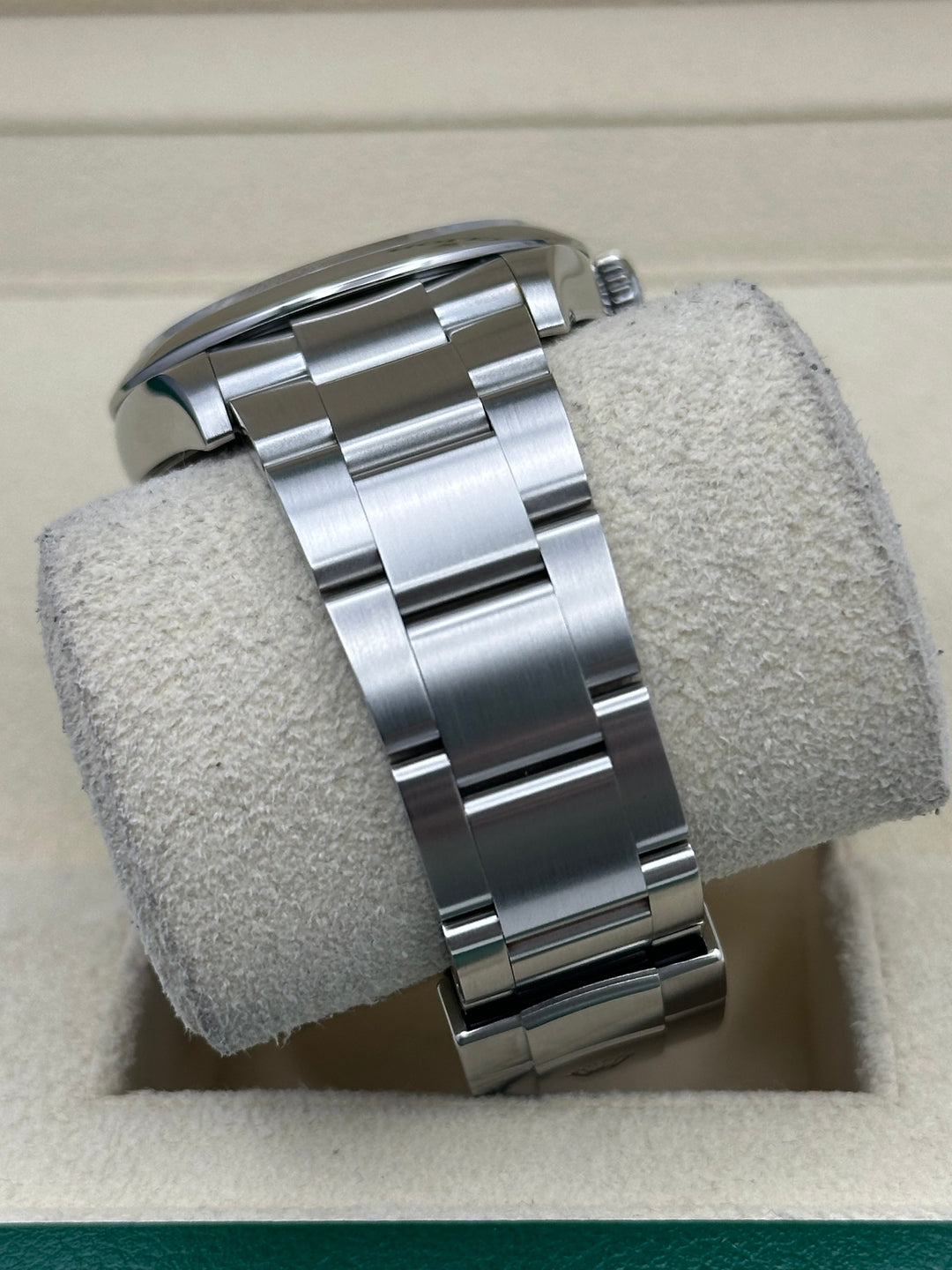Like New Rolex Oyster Perpetual 36 126000 with box and papers