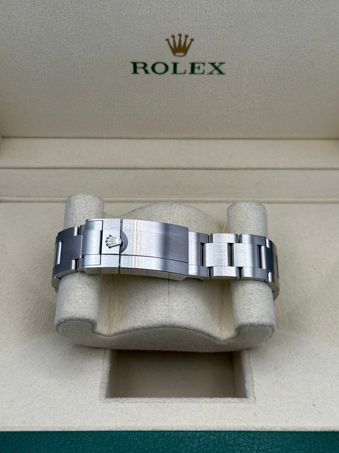 Rolex Air-King 126900, Calibre 3230, 70-hour power reserve