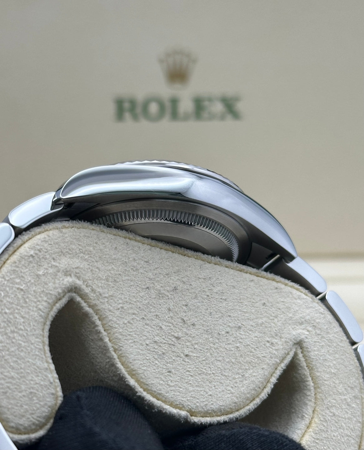 Rolex Datejust 36 126234 black index dial, view 3 of 8