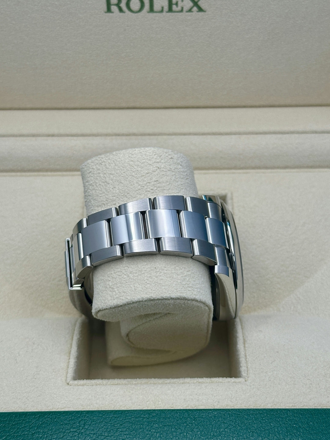 Rolex Datejust 41 126300 rhodium dial